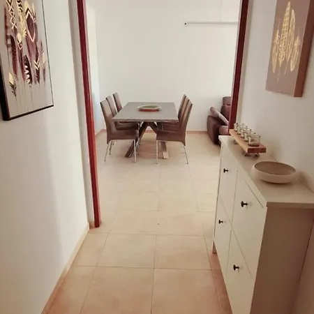 Apartment By The Sea - 2 *